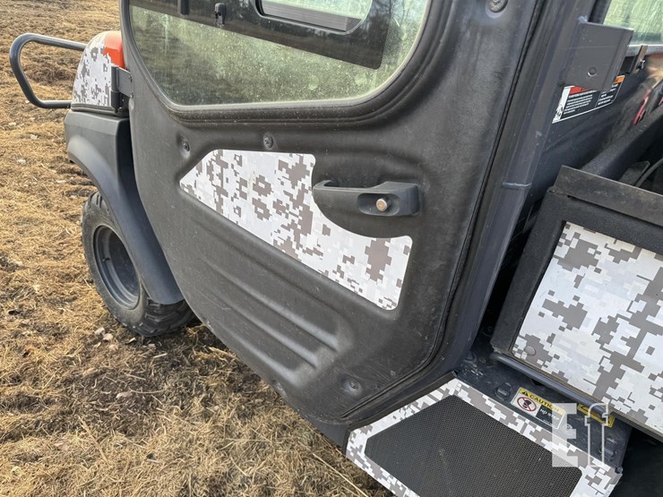 2013-kubota-rtv1100-image-11