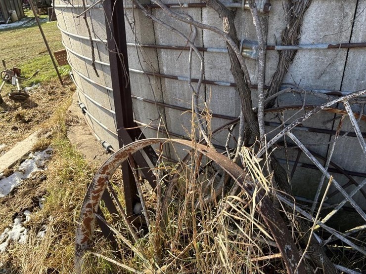 steel-wheels-&-other-scrap-image-6