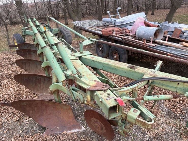 john-deere-2500-image-8