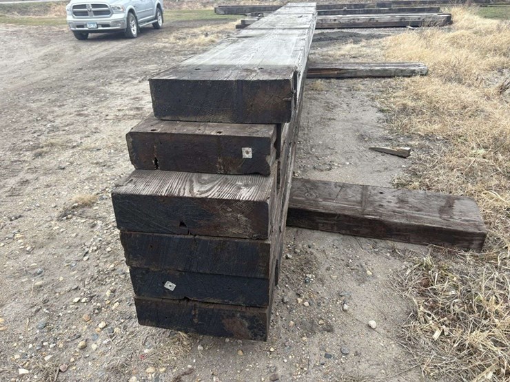 (6)-6”x19”-creosote-treated-wood-beams,-(4)-are-approx-26’,-(2)-are-approx-25’,-e-image-4