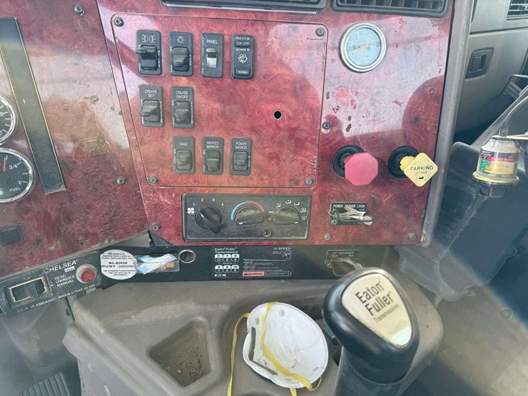 2005-international-9200-image-18