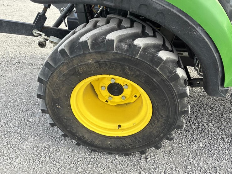 john-deere-1025r-image-31