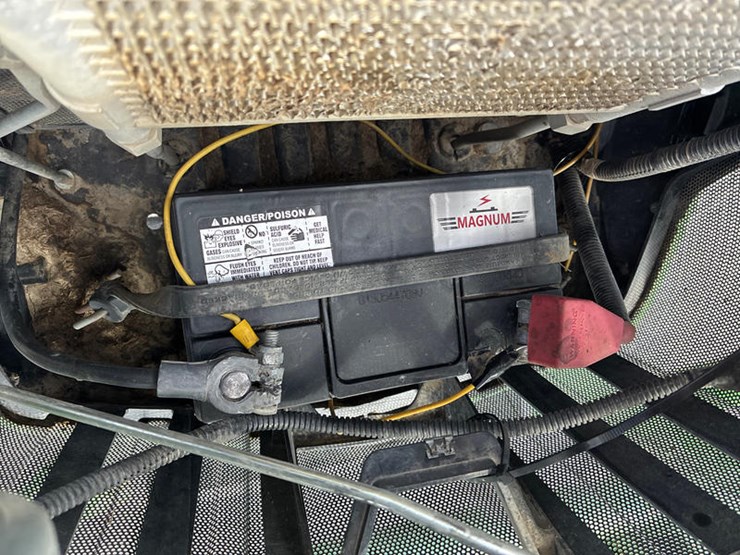 john-deere-1025r-image-37