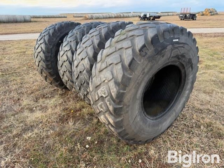 michelin-xtla-20.5-25-tires-image-3