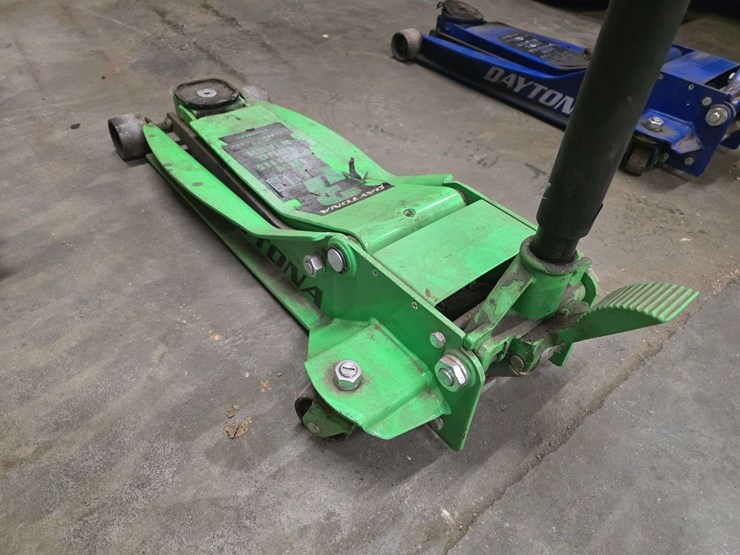 daytona-3-ton-low-profile-long-reach-high-performance-jack,-model:-ds300lrg-–-green-image-5