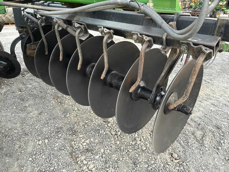 john-deere-630-image-15