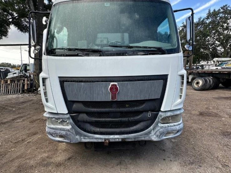 kenworth-k370-image-11