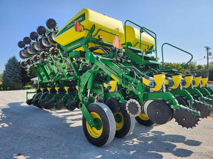 john-deere-1790-image-7
