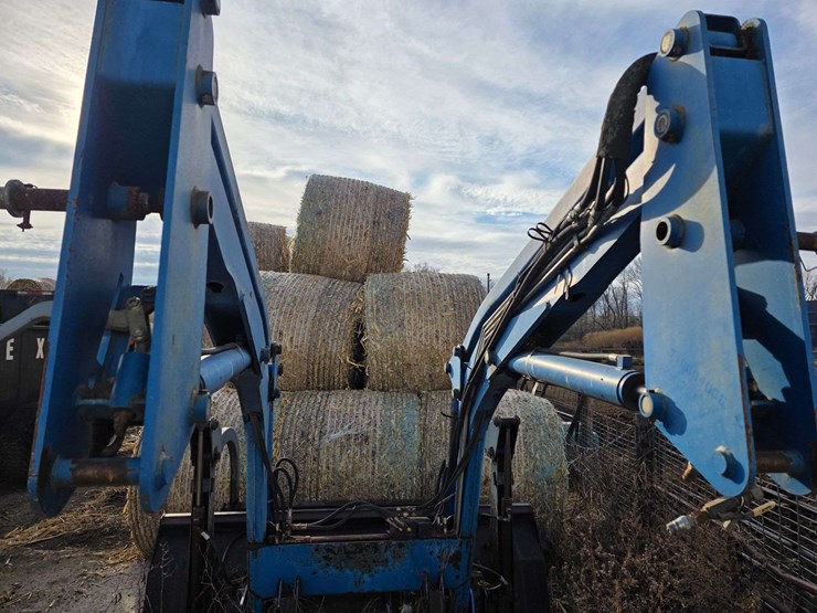 new-holland-72la-image-13