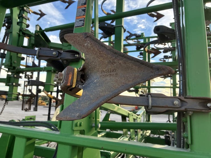 john-deere-2210-image-53