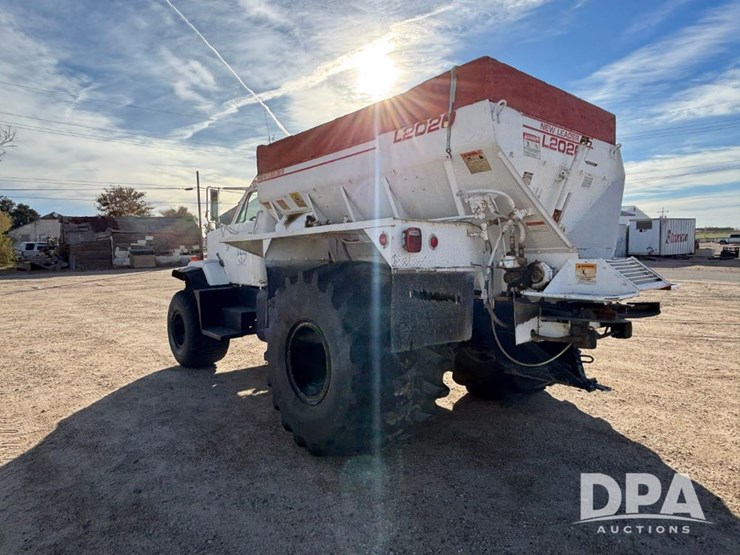 1981-new-leader-l2020-image-8