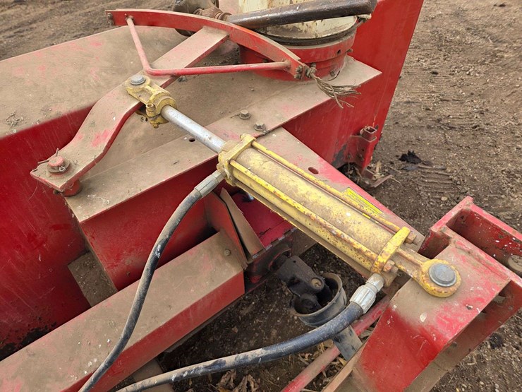 8’-buhler/farm-king-960-3pt-snow-blower,-hydraulic-spout-rotate,-540-pto,-double-auger,-model:-y9600-image-18