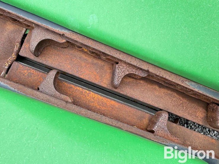 john-deere-c12f-image-12