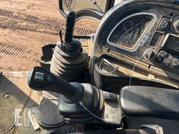 jcb-3cx-eco-image-32