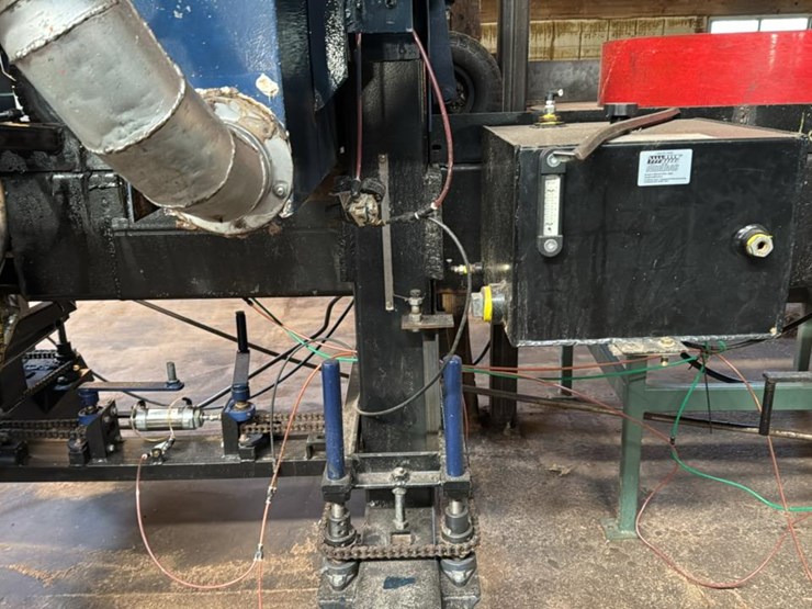 #109-•-coblentz-fabrication-double-head-resaw-image-15