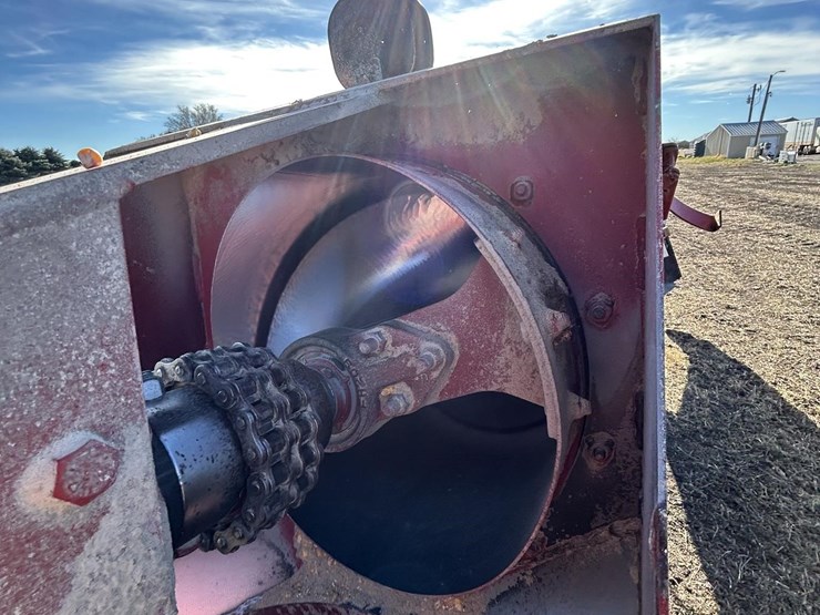 buhler-farm-king-16104-image-20