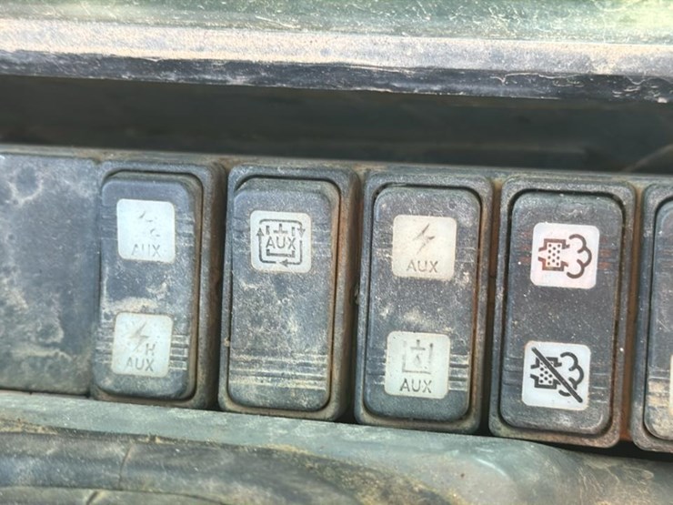 takeuchi-tl12-image-36