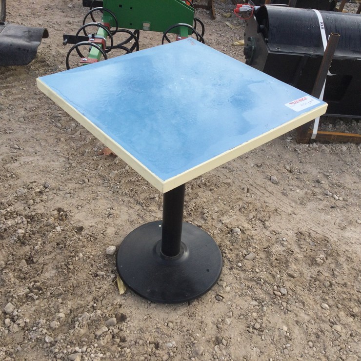 #4556 • Small Table