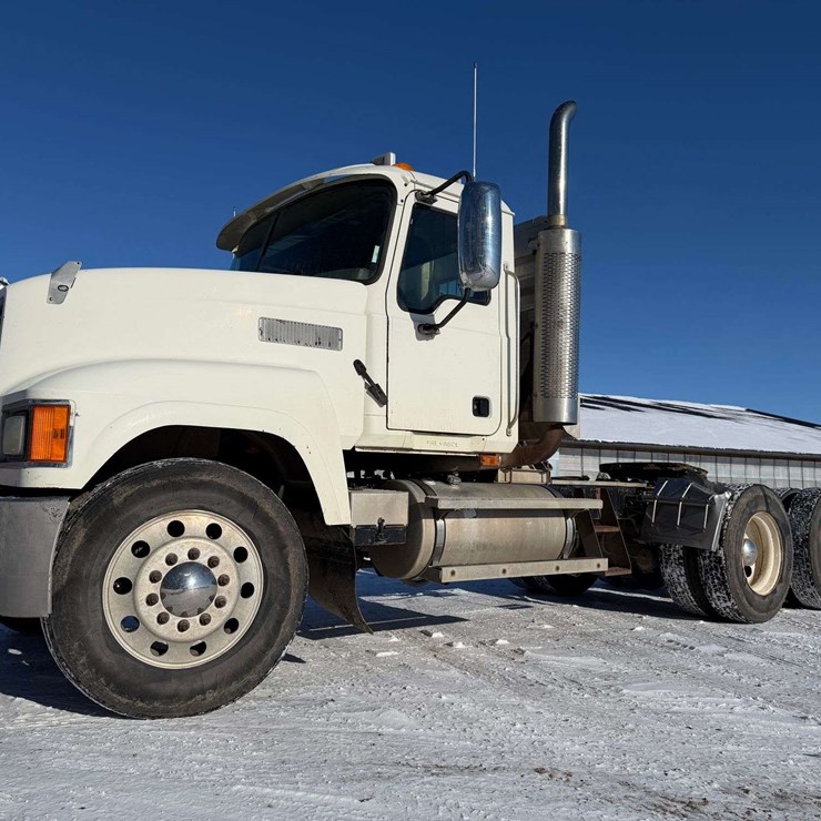 2006 MACK CHN613