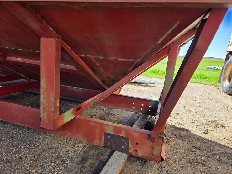 m+w-model-300b-little-red-wagon-gravity-box,-box-only,-side-extensions,-rear-lights-(need-wiring),-r-image-4