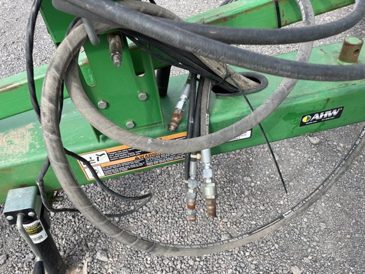 john-deere-2210-image-8