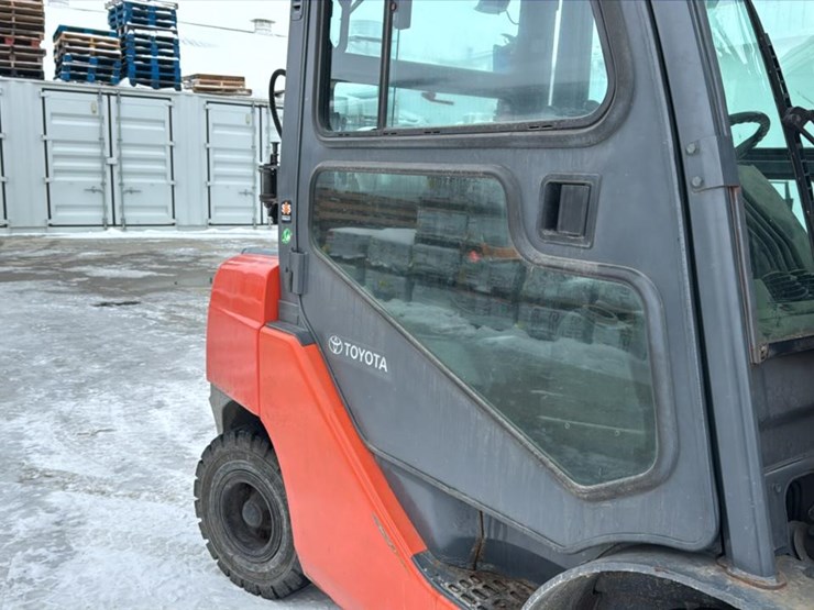 toyota-7fgu32-image-44