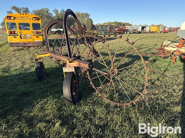 merrill-take-5-wheel-side-delivery-rake-image-5