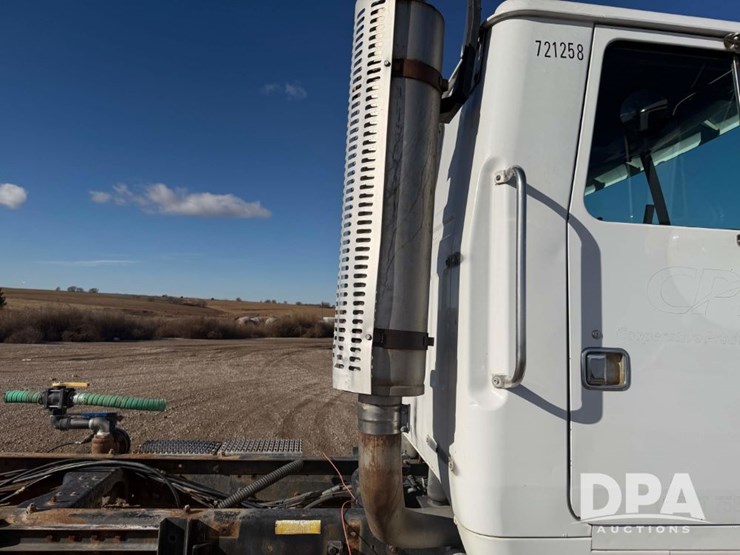 1997-volvo-f16-image-61