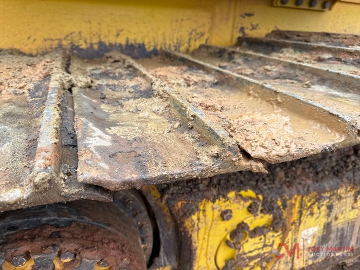 komatsu-d61pxi-24-image-8