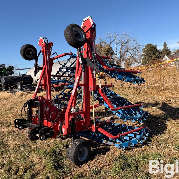 2022 Hatzenbichler 30' Hydraulic Comb Harrow