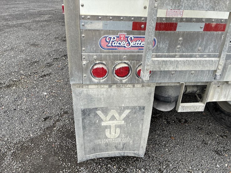 wilson-hopper-bottom-image-42