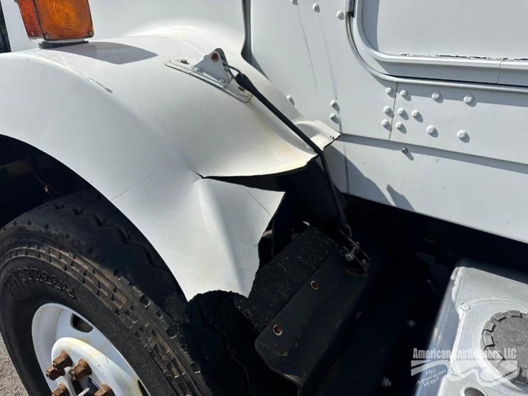 kenworth-t800-image-13