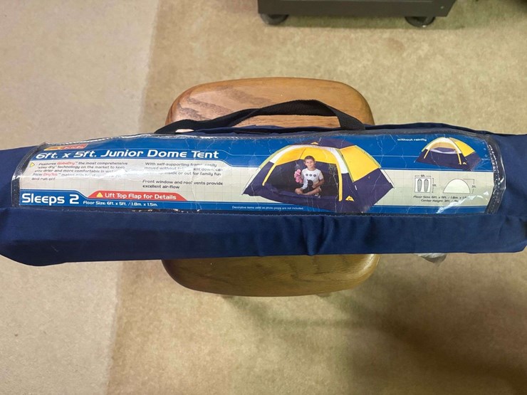 tent-and-sleeping-bag,-ozark-trail-junior-dome-tent,-6’-x-5’,-used-once,-eureka-sandstone-45-sleepin-image-2