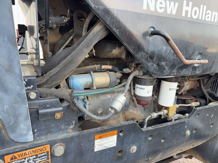 new-holland-tv145-image-25