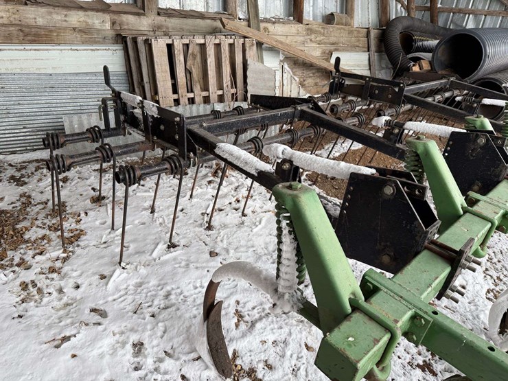 john-deere-17-image-5