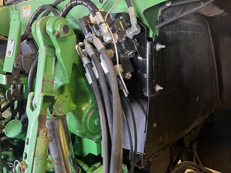 john-deere-7200-image-15