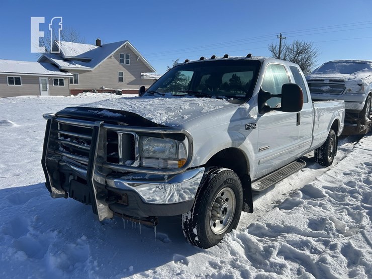 2003-ford-f350-xlt-image-1