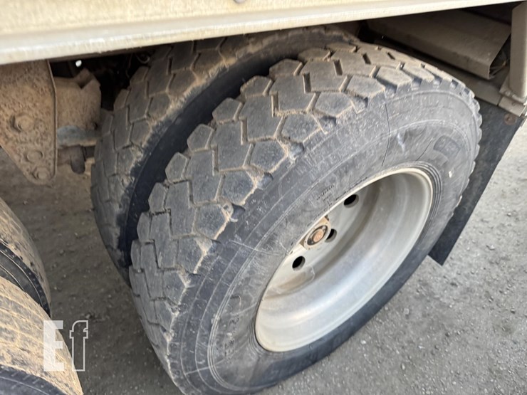 2002-stoughton-dolly-image-24