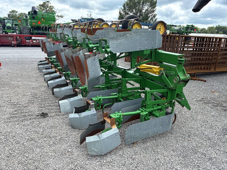 john-deere-845-image-18