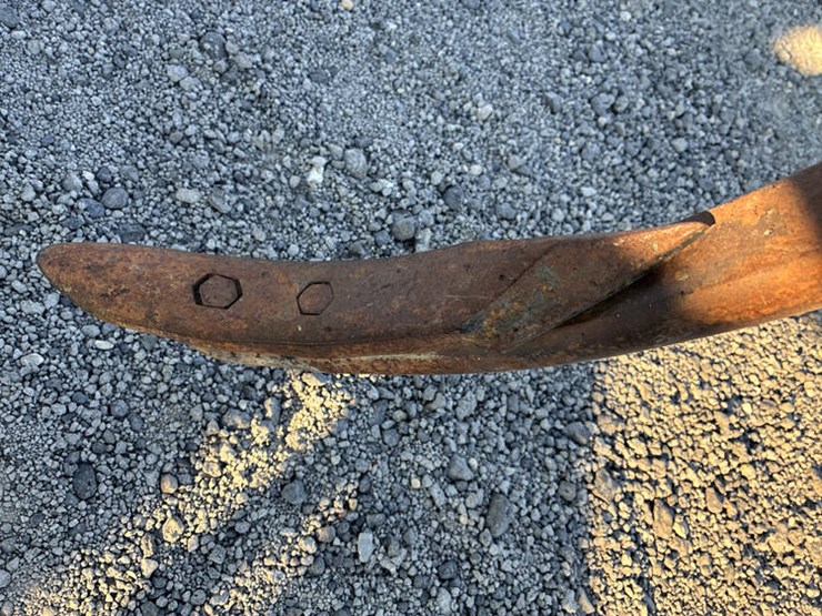 john-deere-2410-image-23