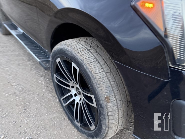 2019-ford-expedition-xlt-image-16