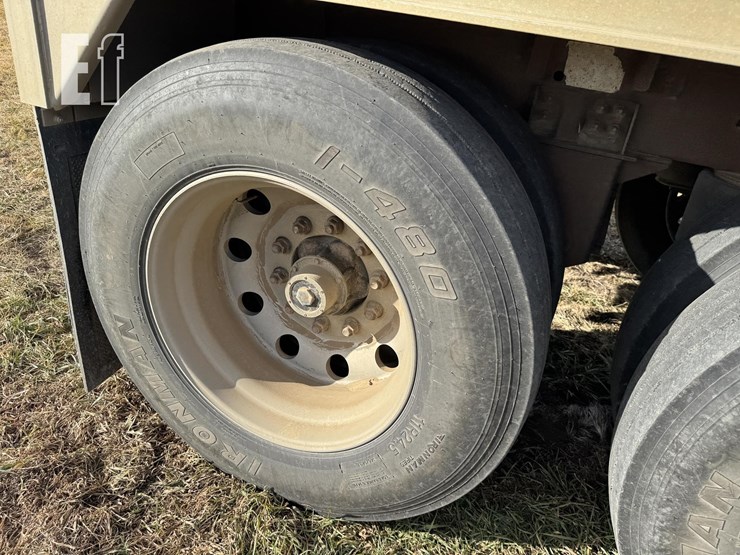 2014-wilson-grain-trailer-image-38