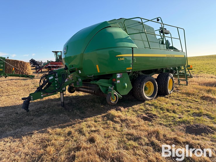 2019-john-deere-l341np-large-square-baler-image-1