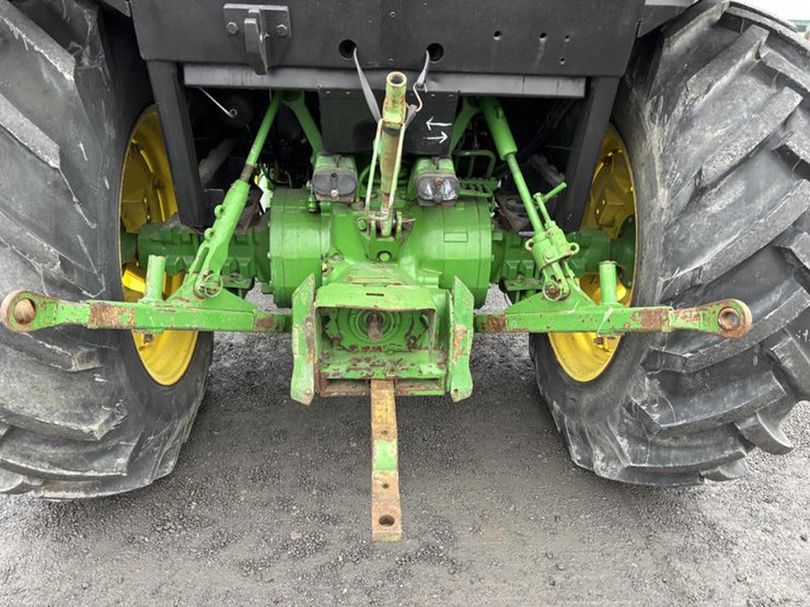 john-deere-2550-image-17