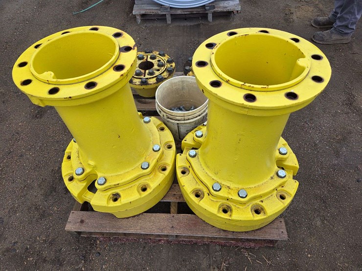 factory-front-dual-spacers-off-john-deere-8r360-image-5