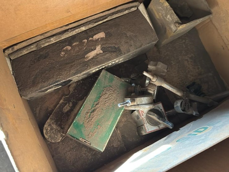 #176-•-contents-of-shelf-6*-image-12