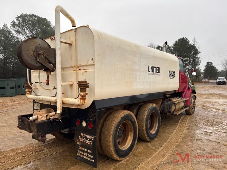 2007-sterling-water-truck-image-2