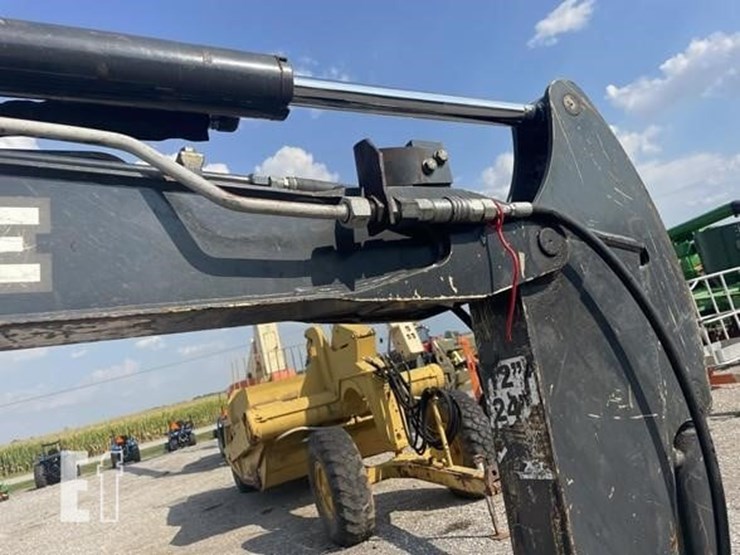 2012-deere-35d-image-19