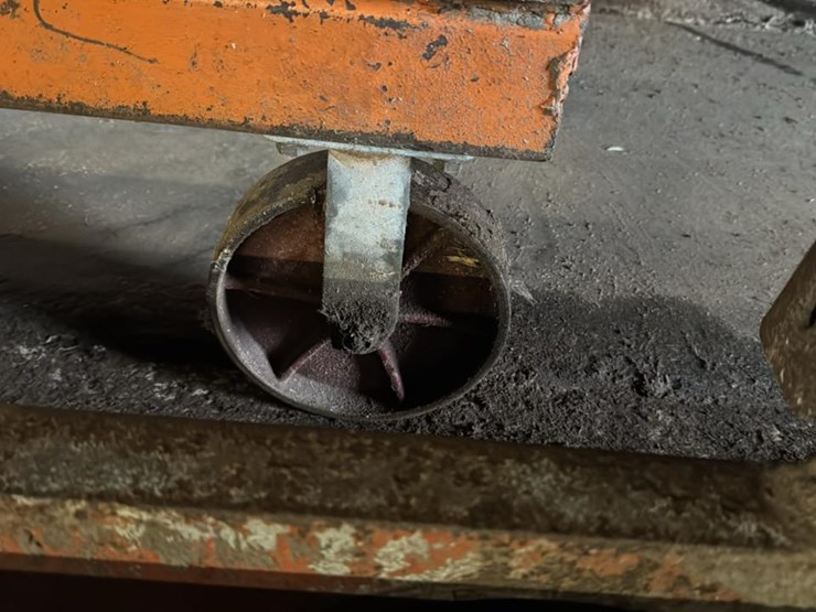 #113-•-stacking-racks-image-7