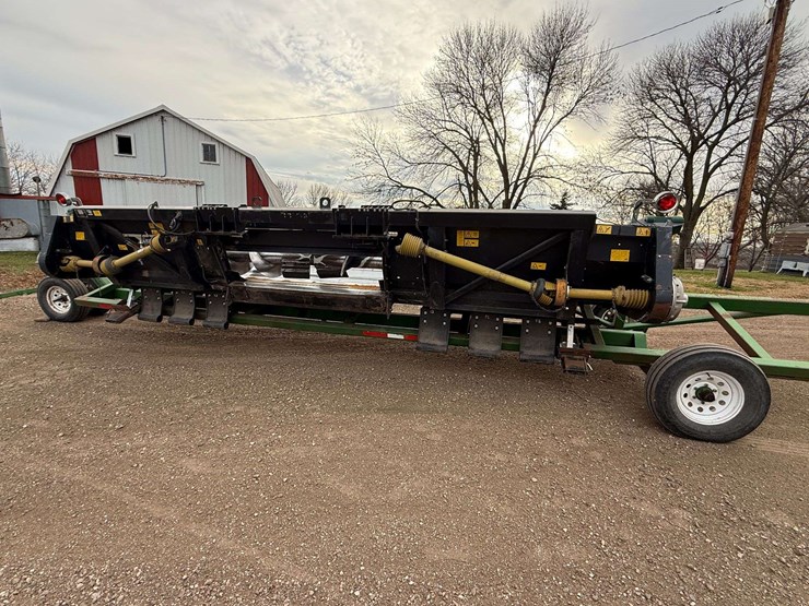 2004-geringhoff-12-row-20”-roto-disc-chopping-head,-comes-with-a-mauer-header-trailer,-stationary,-r-image-9